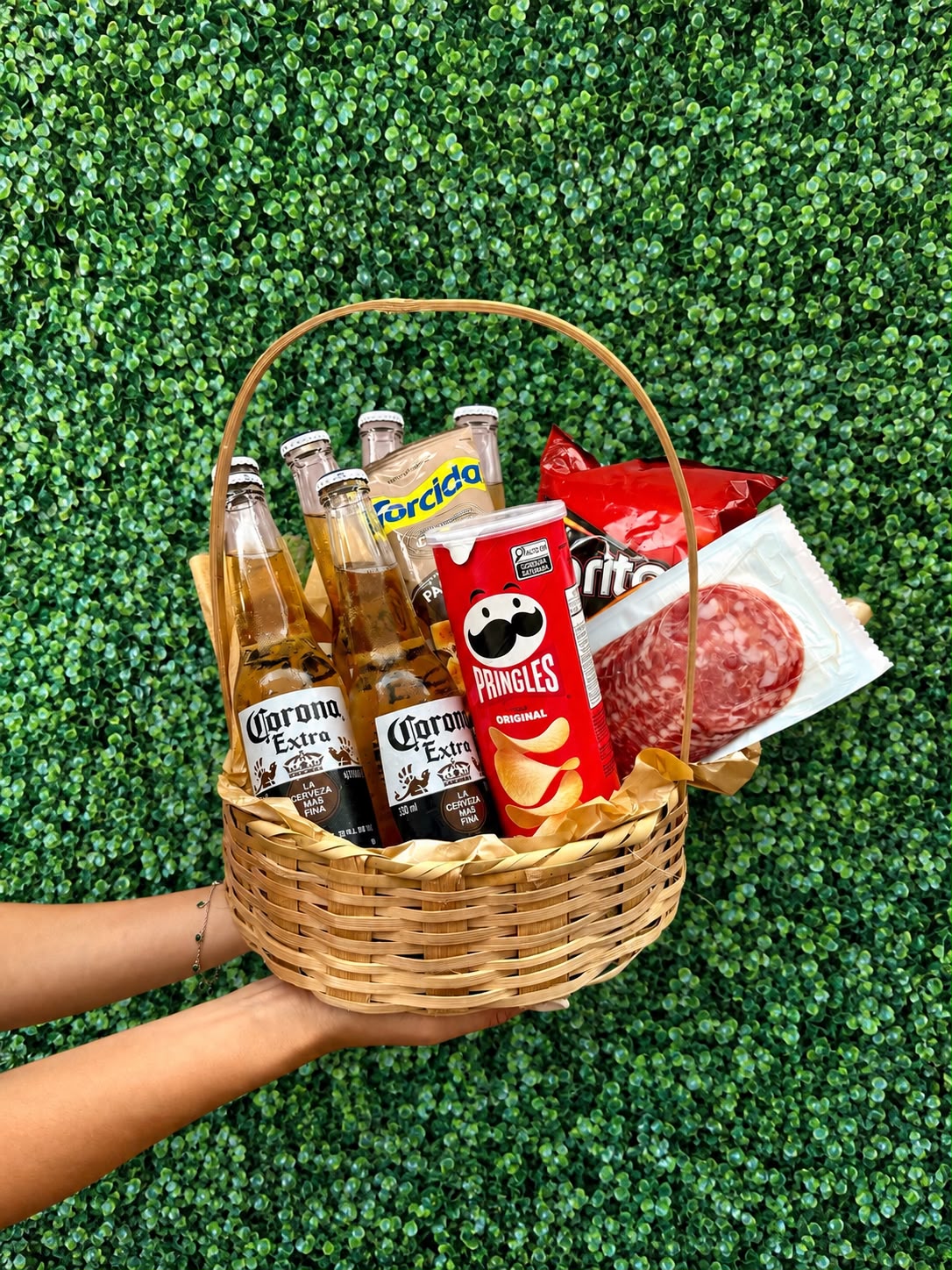 CESTAS COM CERVEJA