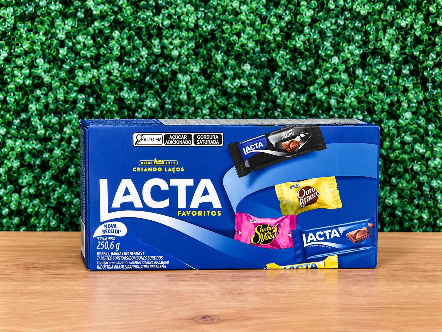 Caixa de Bombons Lacta